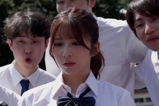 SONE-619 Em nữ sinh bị uống kích dục 2025